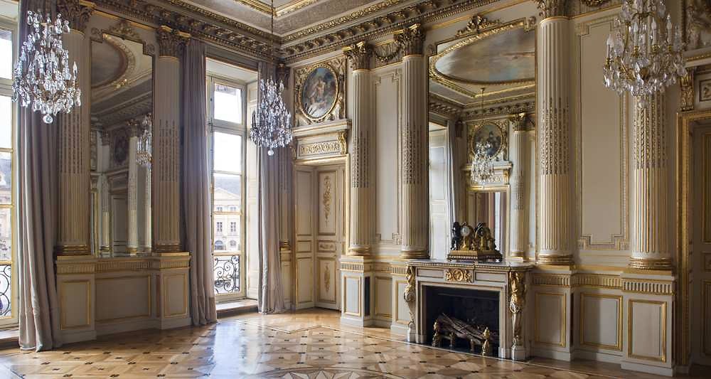 2055988_rencontre-cinema-dans-les-salons-chaumet-web-tete-0211677223128_1000x533p